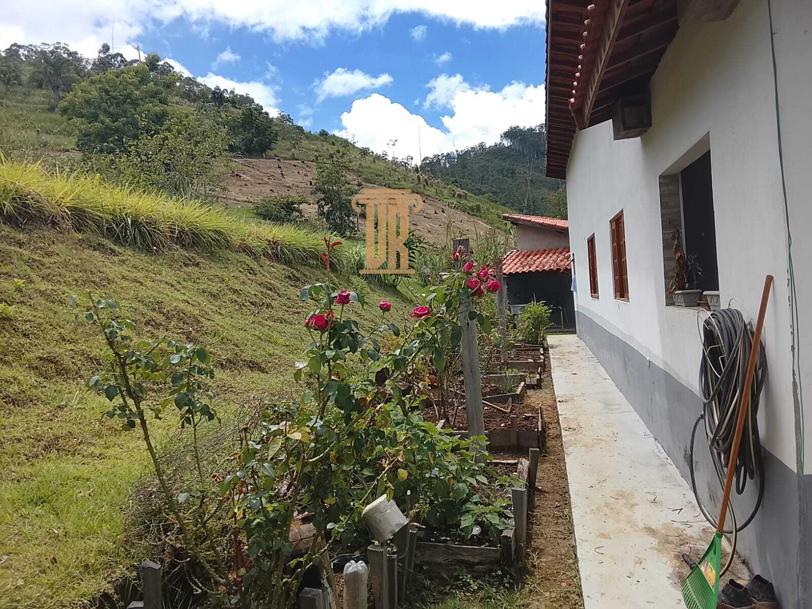 Ch&aacute;cara de 20.000m&sup2; a venda em Monteiro Lobato - SP  MONTEIRO LOBATO - 