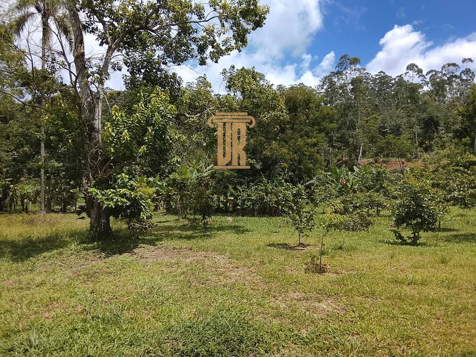 Excelente ch&aacute;cara de 20.000m&sup2; em Monteiro Lobato- SP  MONTEIRO LOBATO - 