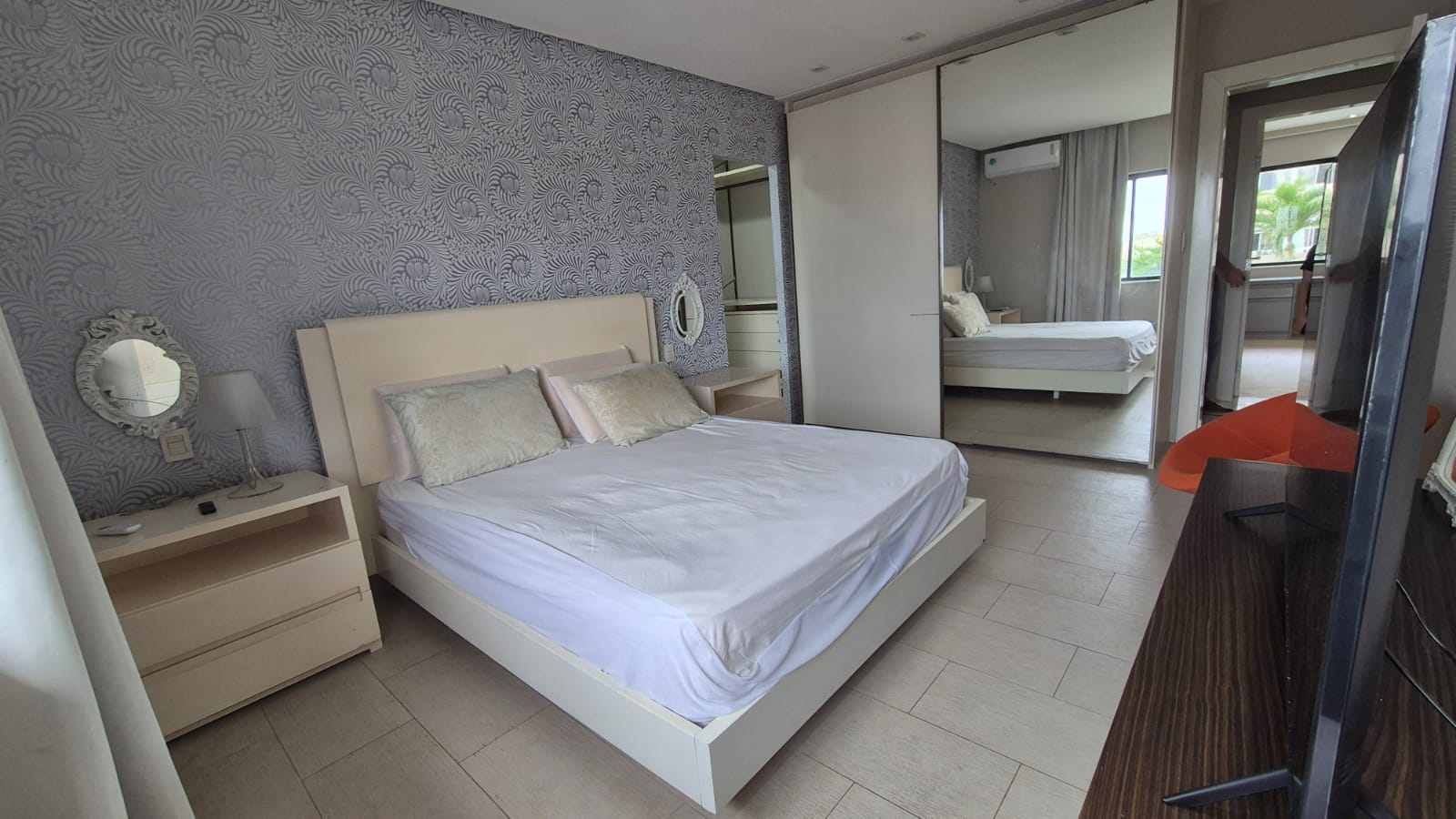 APARTAMENTO ALTO PADR&Atilde;O 4 QUARTOS 3 SU&Iacute;TES PISCINA ELEVADORES &Agrave; VENDA NO RIO VERMELHO! Rua Tamoios Salvador - 