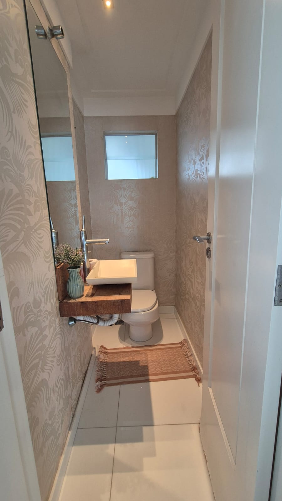 APARTAMENTO ALTO PADR&Atilde;O 4 QUARTOS 3 SU&Iacute;TES PISCINA ELEVADORES &Agrave; VENDA NO RIO VERMELHO! Rua Tamoios Salvador - 