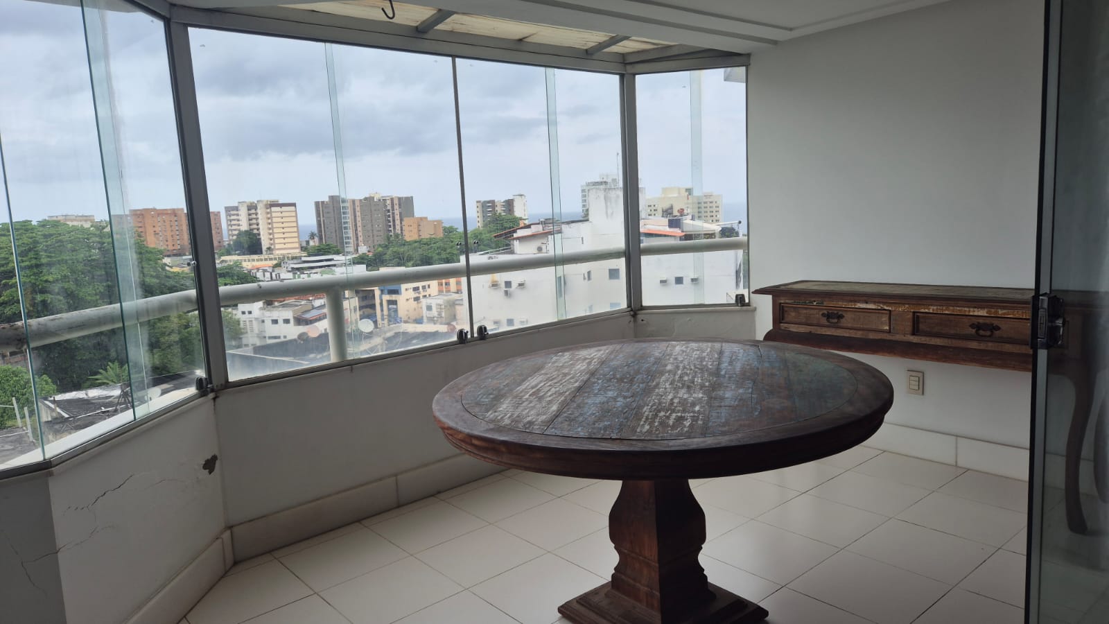 APARTAMENTO ALTO PADR&Atilde;O 4 QUARTOS 3 SU&Iacute;TES PISCINA ELEVADORES &Agrave; VENDA NO RIO VERMELHO! Rua Tamoios Salvador - 