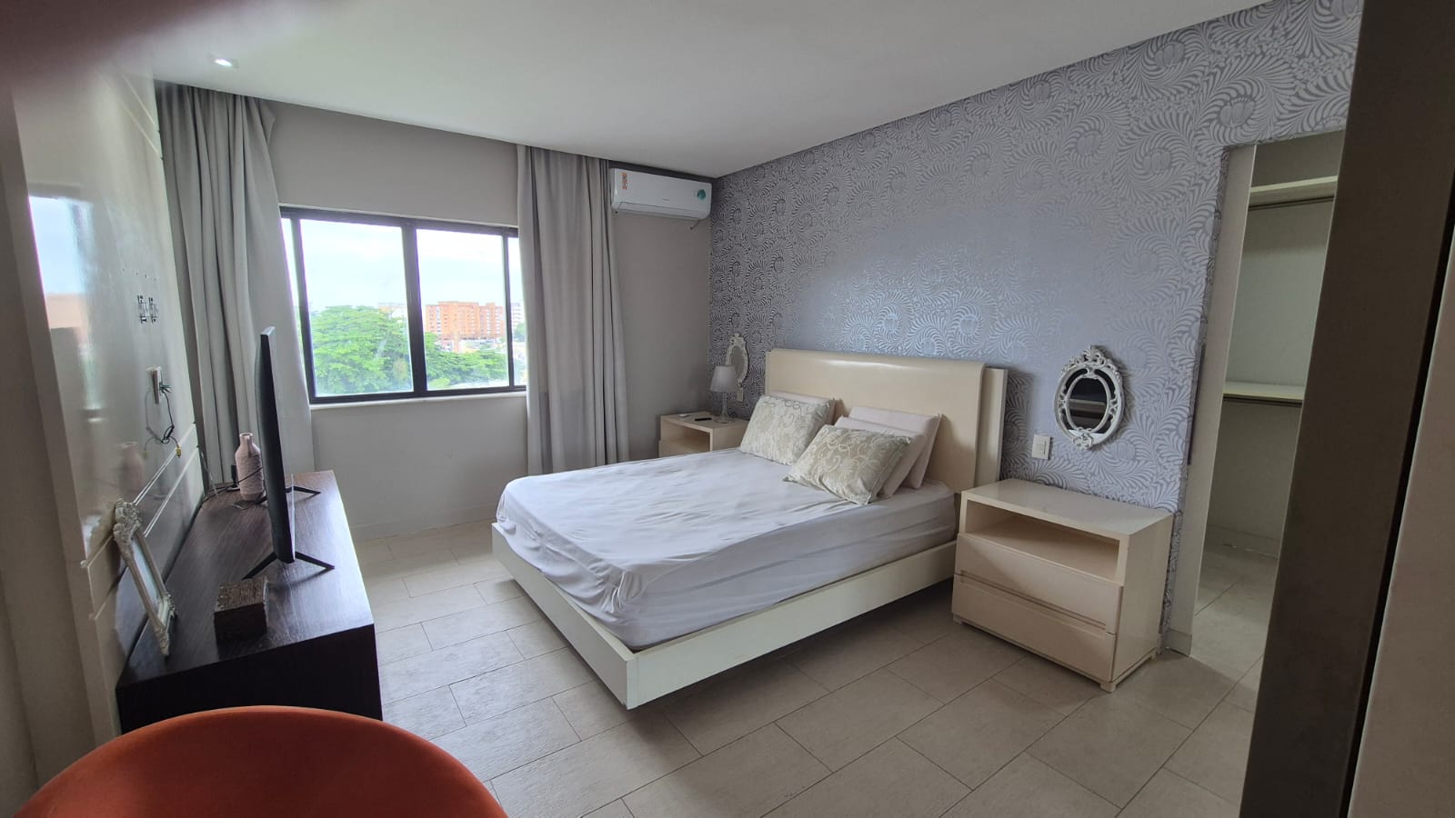 APARTAMENTO ALTO PADR&Atilde;O 4 QUARTOS 3 SU&Iacute;TES PISCINA ELEVADORES &Agrave; VENDA NO RIO VERMELHO! Rua Tamoios Salvador - 