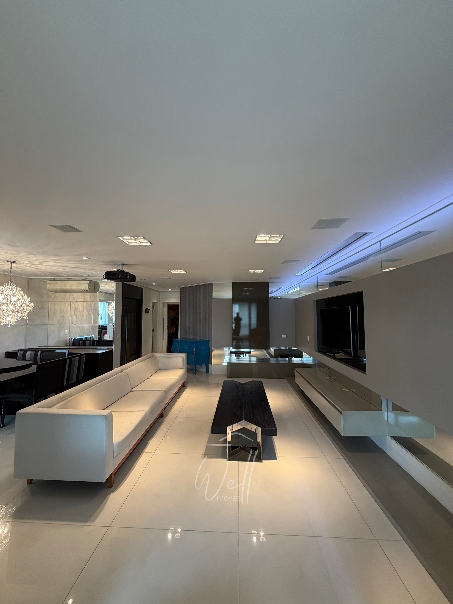 Apartamento mobiliado no Cond. Magestic 250m2 - 04 su&iacute;tes - 04 vagas  São Bernardo do Campo - 