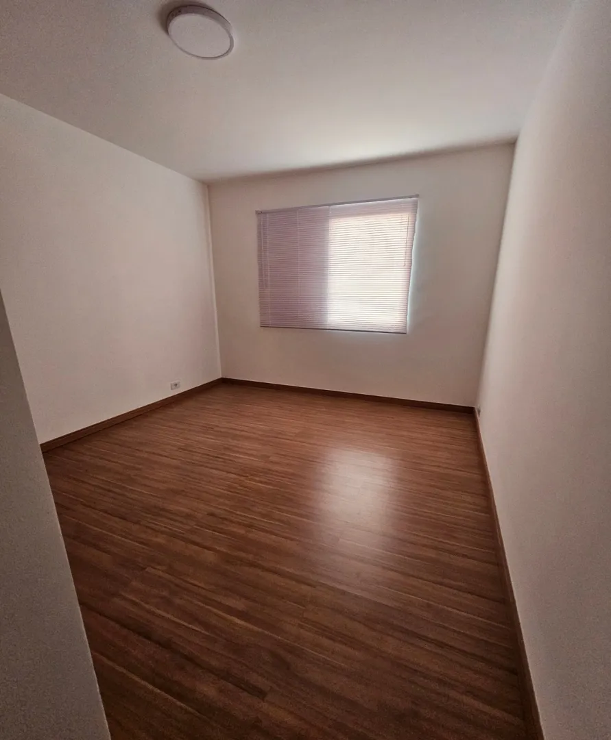 &Oacute;timo apartamento em fant&aacute;stica localiza&ccedil;&atilde;o com vista linda e livre Rua Nove de Julho - - 