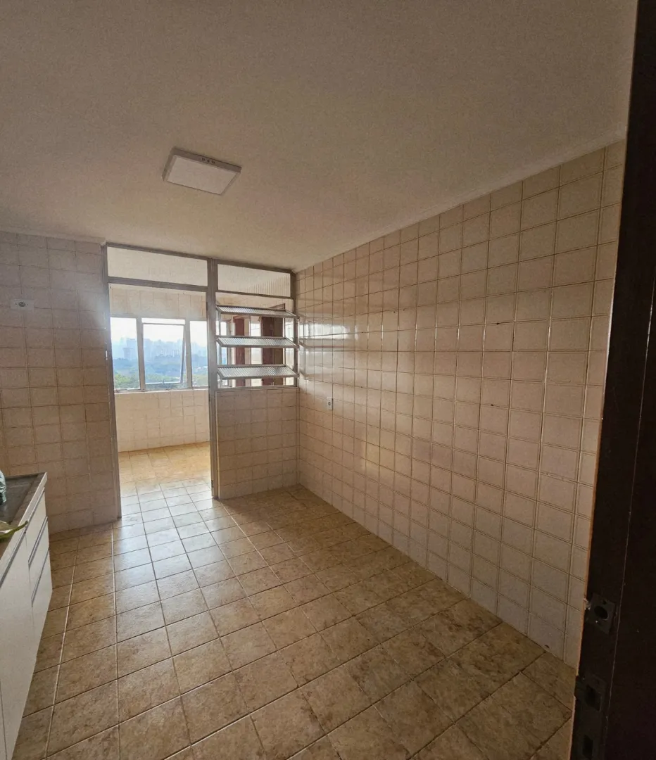 &Oacute;timo apartamento em fant&aacute;stica localiza&ccedil;&atilde;o com vista linda e livre Rua Nove de Julho - - 