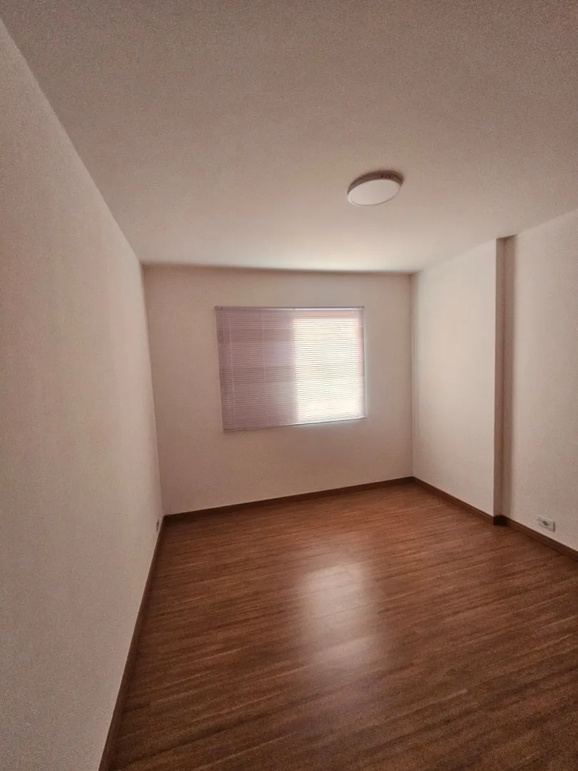 &Oacute;timo apartamento em fant&aacute;stica localiza&ccedil;&atilde;o com vista linda e livre Rua Nove de Julho - - 