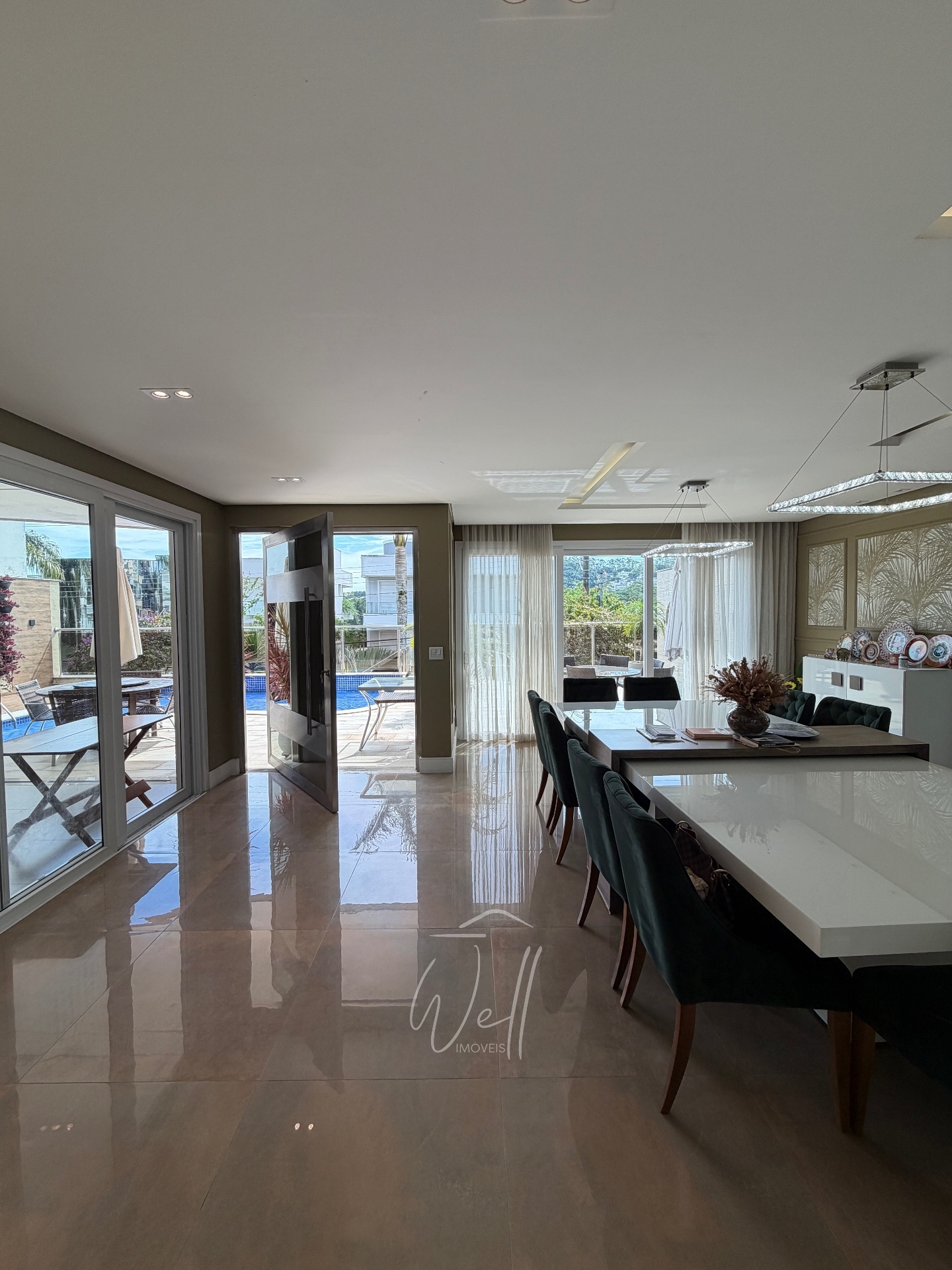 Mans&atilde;o com 750 m2 de &aacute;rea contruida no Condominio Swiss Park  05 Suites - 07 vagas Avenida Omar Daibert São Bernardo do Campo - 