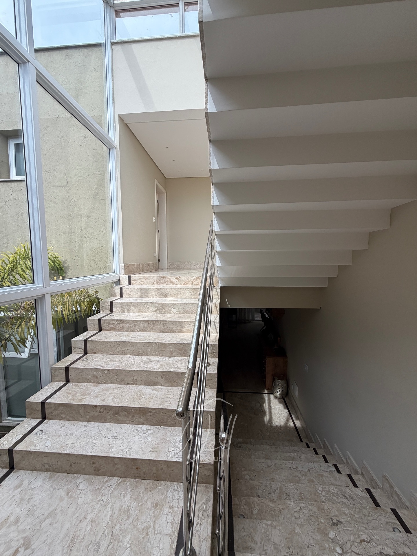 Mans&atilde;o com 750 m2 de &aacute;rea contruida no Condominio Swiss Park  05 Suites - 07 vagas Avenida Omar Daibert São Bernardo do Campo - 