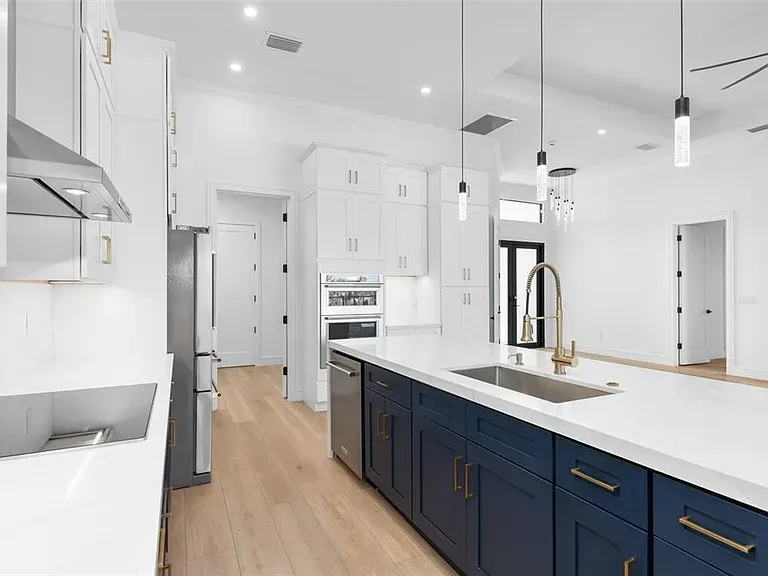 Casa contempor&acirc;nea &agrave; venda, no condom&iacute;nio South Gulf Cove, em Port Charlotte &ndash; Fl&oacute;rida  - - 