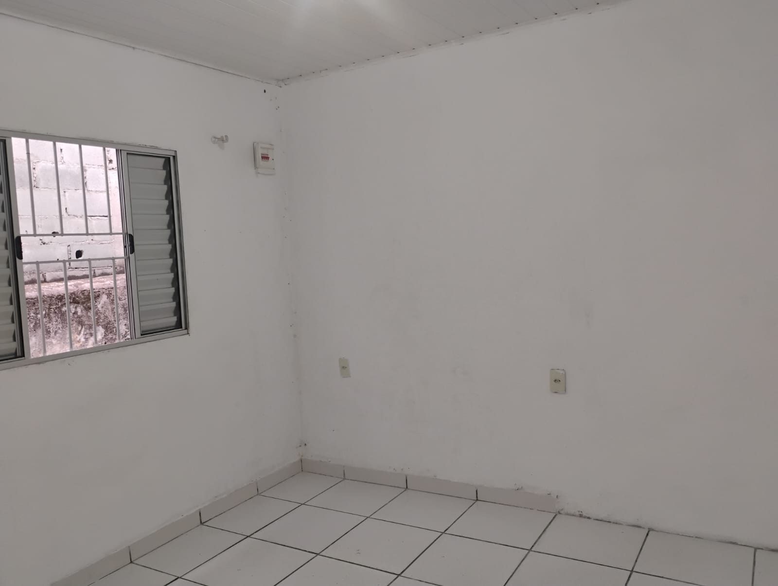 Casa- 2 c&ocirc;modos - Vila Lavinia  Mogi das Cruzes - 