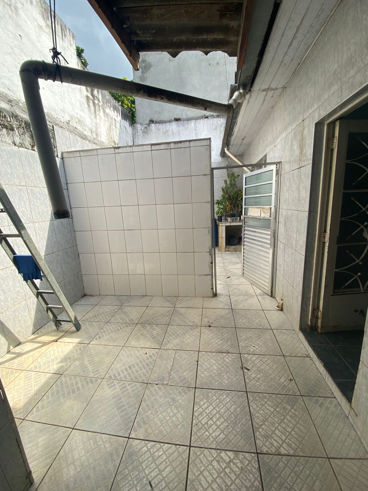 Sal&atilde;o Comercial- Jardim Universo - Rua Thuller  Mogi das Cruzes - 