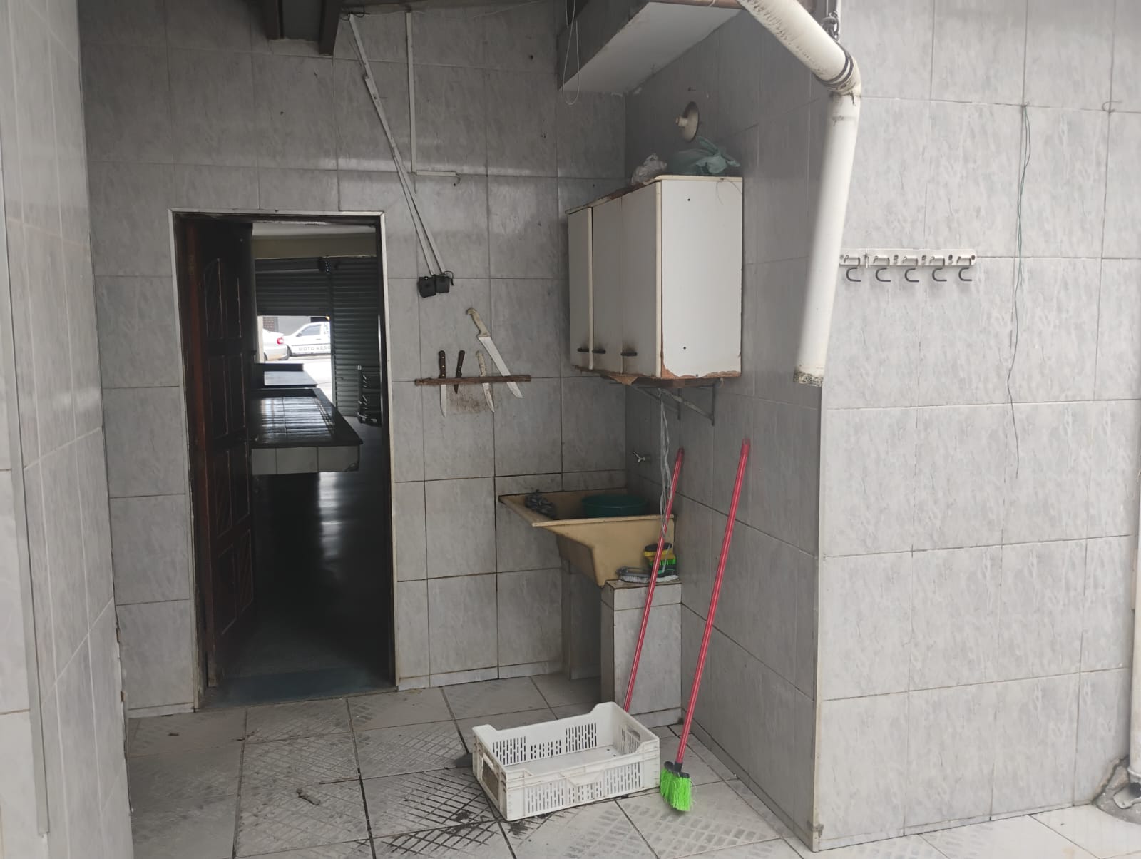 Sal&atilde;o Comercial- Jardim Universo - Rua Thuller  Mogi das Cruzes - 