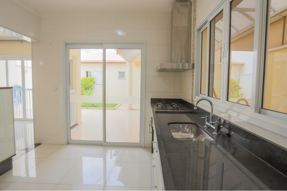 Casa &Agrave; venda, 200m - 4 Dorm. 2 su&iacute;tes - R$ 1.050.000 - Cond. Villagio Milano - Sorocaba Avenida Elias Maluf Sorocaba - 