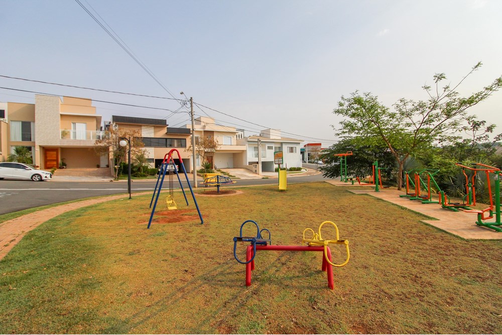 Casa &Agrave; venda, 200m - 4 Dorm. 2 su&iacute;tes - R$ 1.050.000 - Cond. Villagio Milano - Sorocaba Avenida Elias Maluf Sorocaba - 