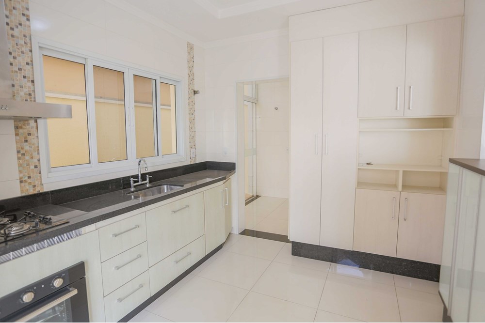 Casa &Agrave; venda, 200m - 4 Dorm. 2 su&iacute;tes - R$ 1.050.000 - Cond. Villagio Milano - Sorocaba Avenida Elias Maluf Sorocaba - 