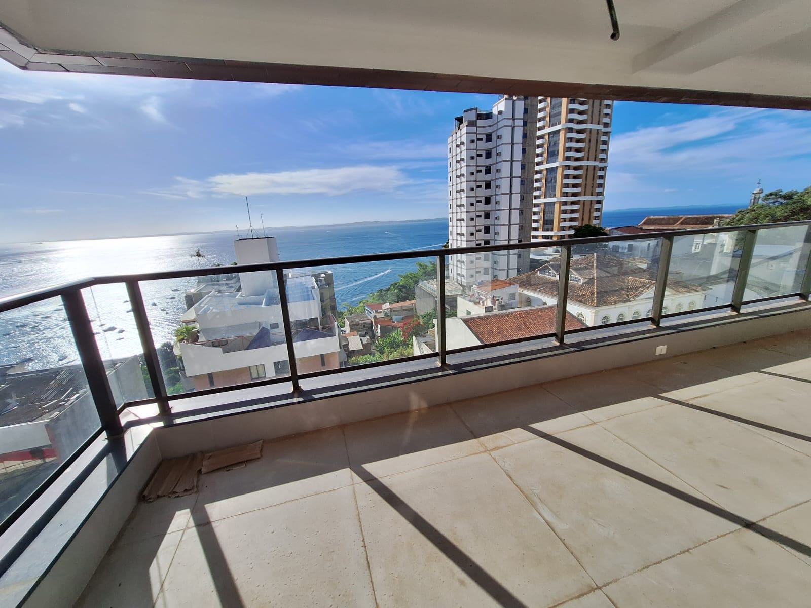 APARTAMENTO ALTO LUXO NOVO 3 SU&Iacute;TES VARANDA PISCINA ACADEMIA VISTA MAR &Agrave; VENDA NA BARRA! Avenida Sete de Setembro Salvador - 