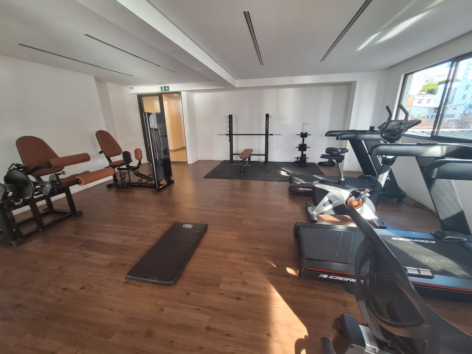 APARTAMENTO ALTO LUXO NOVO 3 SU&Iacute;TES VARANDA PISCINA ACADEMIA VISTA MAR &Agrave; VENDA NA BARRA! Avenida Sete de Setembro Salvador - 