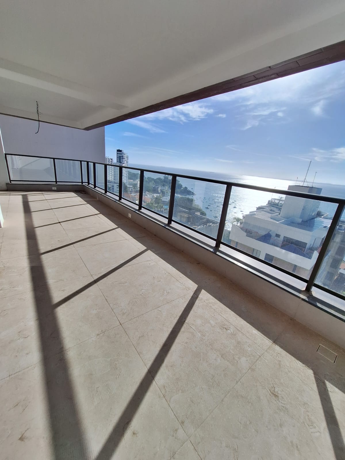 APARTAMENTO ALTO LUXO NOVO 3 SU&Iacute;TES VARANDA PISCINA ACADEMIA VISTA MAR &Agrave; VENDA NA BARRA! Avenida Sete de Setembro Salvador - 