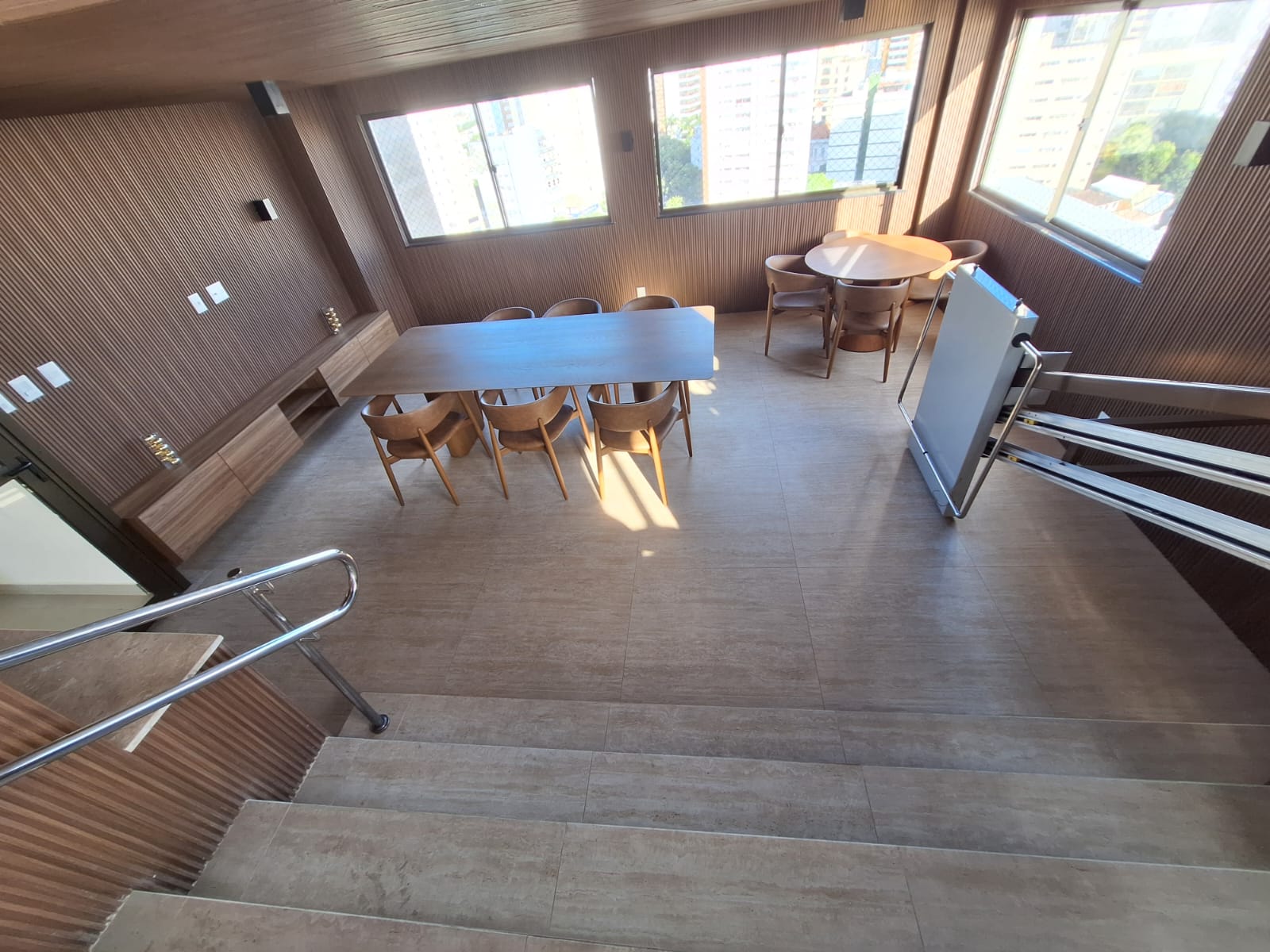 APARTAMENTO ALTO LUXO NOVO 3 SU&Iacute;TES VARANDA PISCINA ACADEMIA VISTA MAR &Agrave; VENDA NA BARRA! Avenida Sete de Setembro Salvador - 