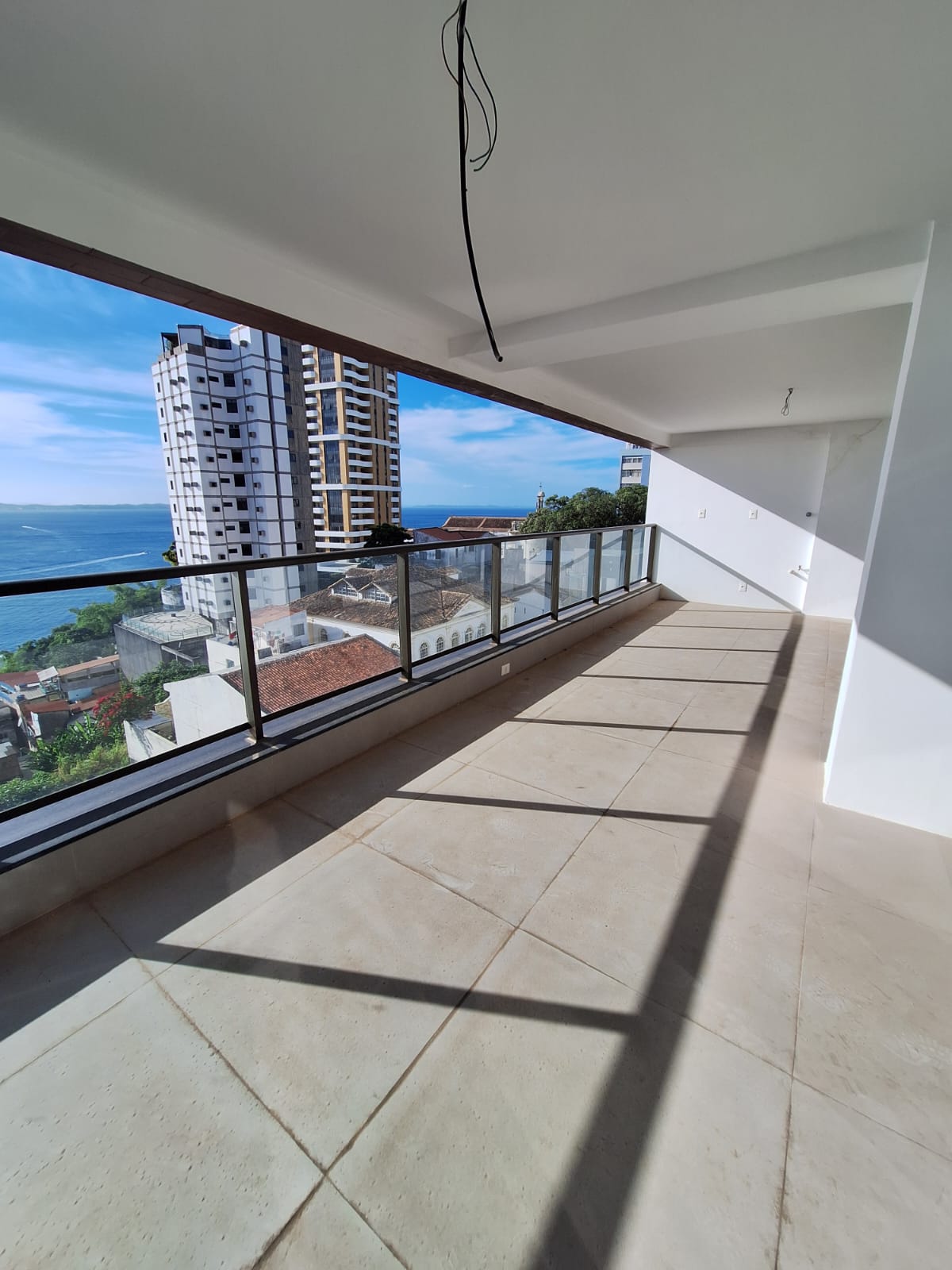 APARTAMENTO ALTO LUXO NOVO 3 SU&Iacute;TES VARANDA PISCINA ACADEMIA VISTA MAR &Agrave; VENDA NA BARRA! Avenida Sete de Setembro Salvador - 