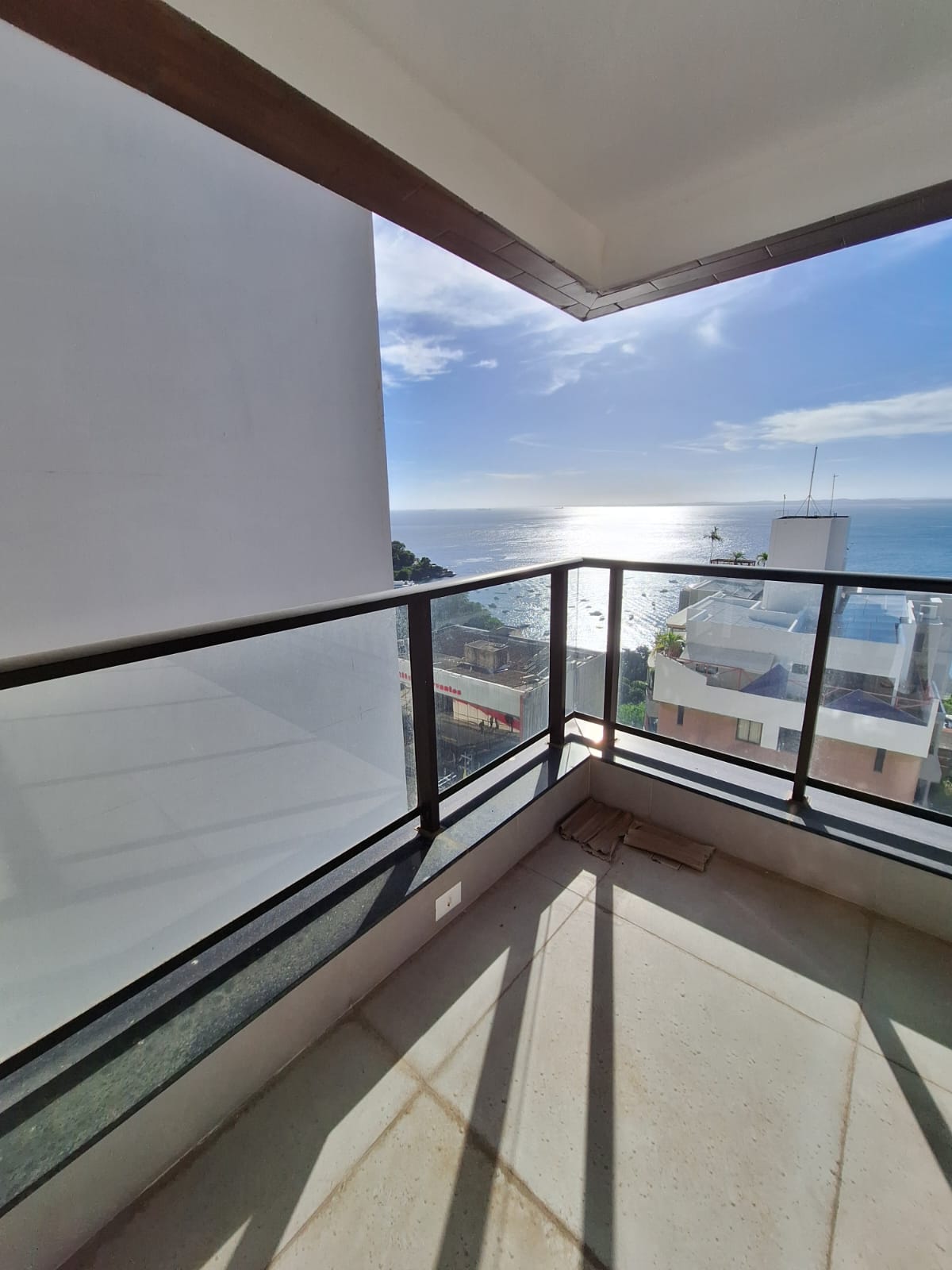 APARTAMENTO ALTO LUXO NOVO 3 SU&Iacute;TES VARANDA PISCINA ACADEMIA VISTA MAR &Agrave; VENDA NA BARRA! Avenida Sete de Setembro Salvador - 