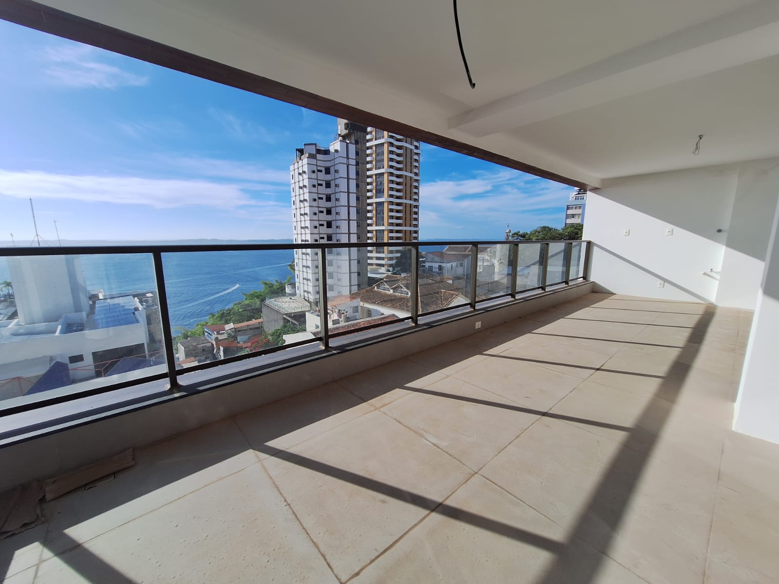 APARTAMENTO ALTO LUXO NOVO 3 SU&Iacute;TES VARANDA PISCINA ACADEMIA VISTA MAR &Agrave; VENDA NA BARRA! Avenida Sete de Setembro Salvador - 