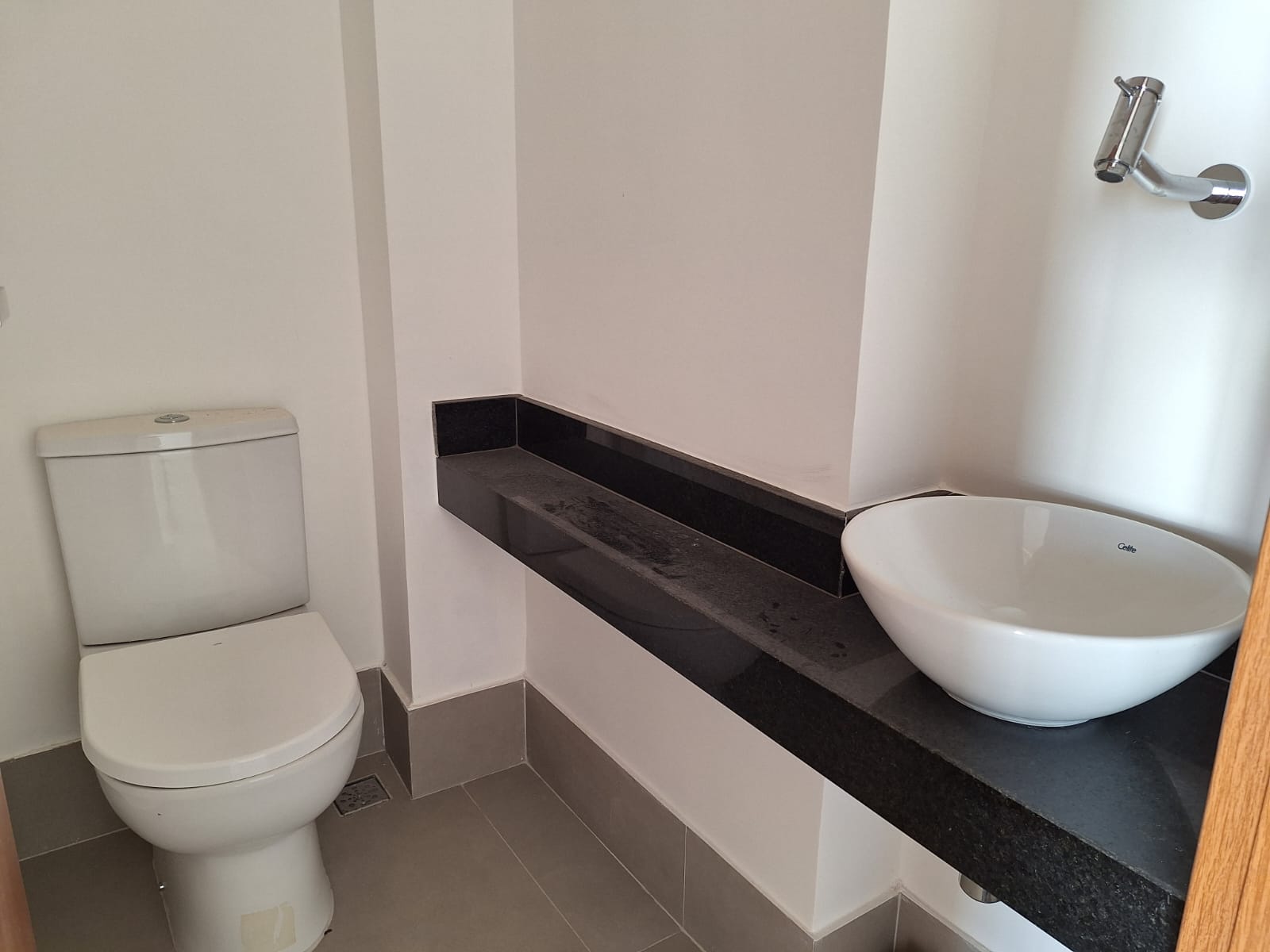 APARTAMENTO ALTO LUXO NOVO 3 SU&Iacute;TES VARANDA PISCINA ACADEMIA VISTA MAR &Agrave; VENDA NA BARRA! Avenida Sete de Setembro Salvador - 