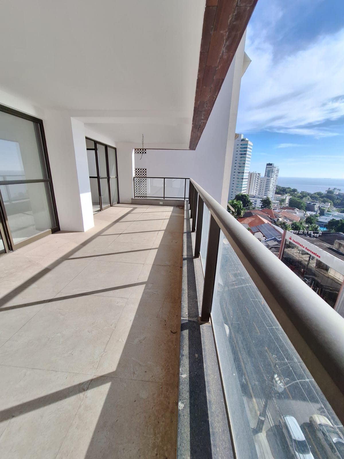 APARTAMENTO ALTO LUXO NOVO 3 SU&Iacute;TES VARANDA PISCINA ACADEMIA VISTA MAR &Agrave; VENDA NA BARRA! Avenida Sete de Setembro Salvador - 