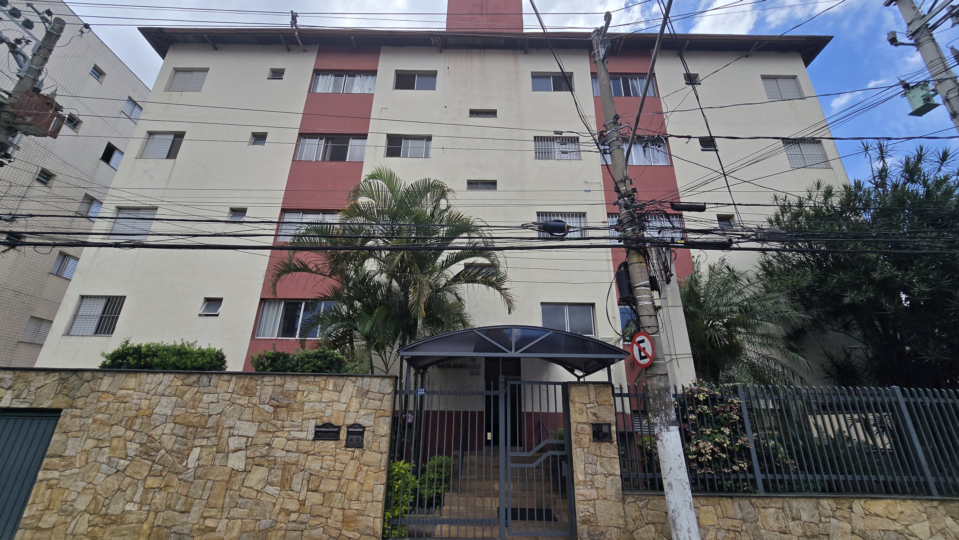 APARTAMENTO &Agrave; VENDA COM 61 M&sup2; | 3 QUARTOS | 1 SU&Iacute;TE | 2 BANHEIROS | 2 VAGAS Rua Arujá Guarulhos - 