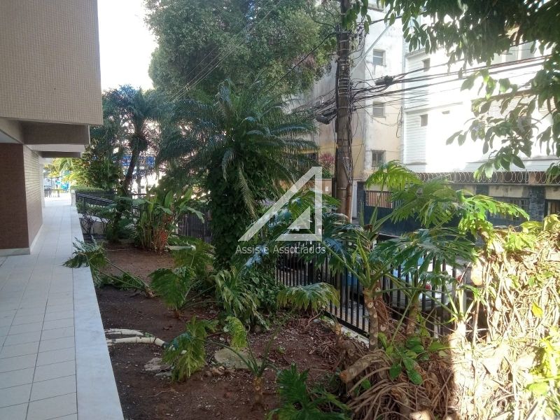 APARTAMENTO 2 QUARTOS SU&Iacute;TE VARANDA DEPEND&Ecirc;NCIA NASCENTE GARAGEM ELEVADOR PORTARIA 24h Rua da Graça Salvador - 