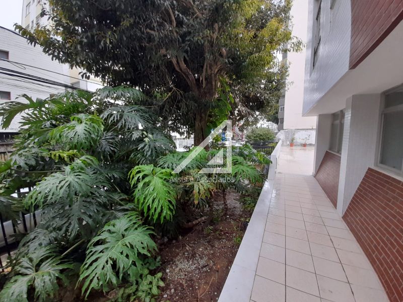 APARTAMENTO 2 QUARTOS SU&Iacute;TE VARANDA DEPEND&Ecirc;NCIA NASCENTE GARAGEM ELEVADOR PORTARIA 24h Rua da Graça Salvador - 