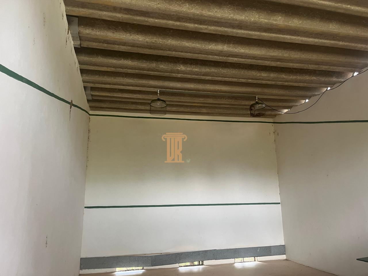 Sitio em Guararema com &oacute;tima localiza&ccedil;&atilde;o  Guararema - 