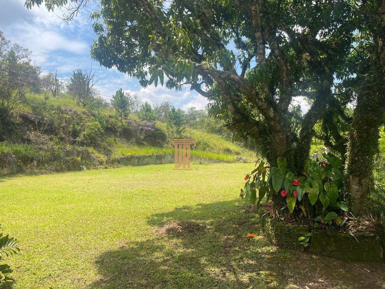 Sitio em Guararema com &oacute;tima localiza&ccedil;&atilde;o  Guararema - 