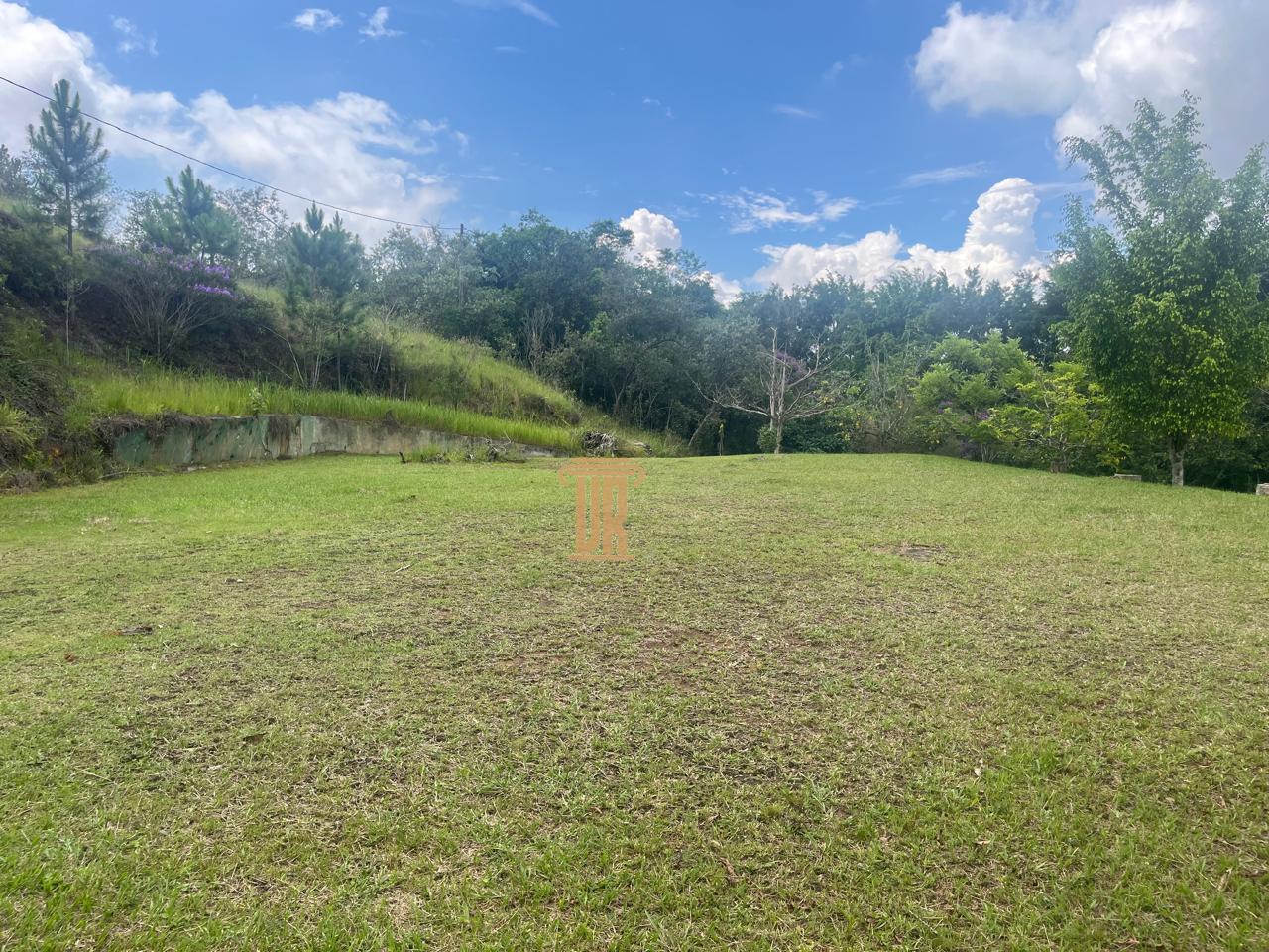 Sitio em Guararema com &oacute;tima localiza&ccedil;&atilde;o  Guararema - 