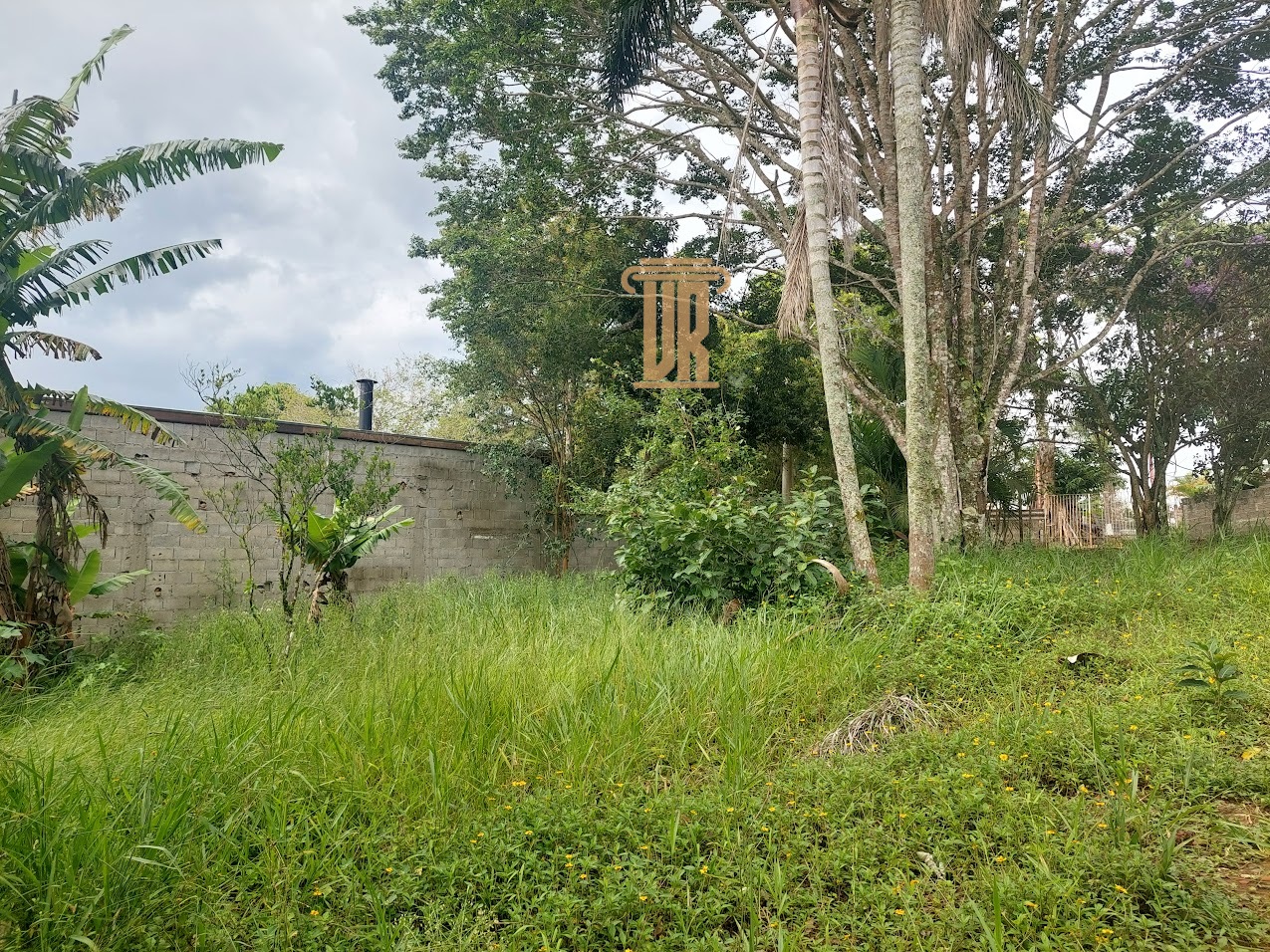 Ch&aacute;cara de 1.800m&sup2; a venda em S&atilde;o Jos&eacute; dos Campos - SP Rua Audemo Veneziani São José dos Campos - 