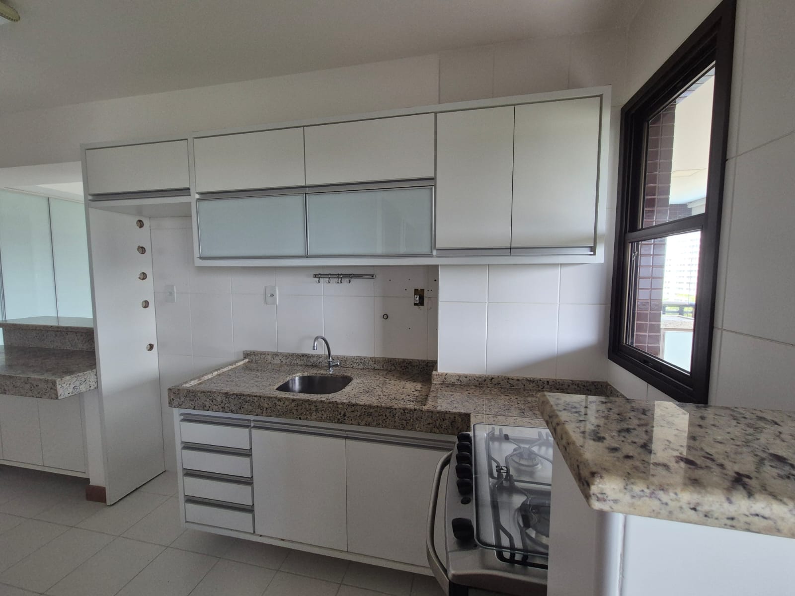 APARTAMENTO 2 QUARTOS SU&Iacute;TES VARANDA DEPEND&Ecirc;NCIA PISCINA ACADEMIA GARAGENS VENDA PATAMARES  Salvador - 