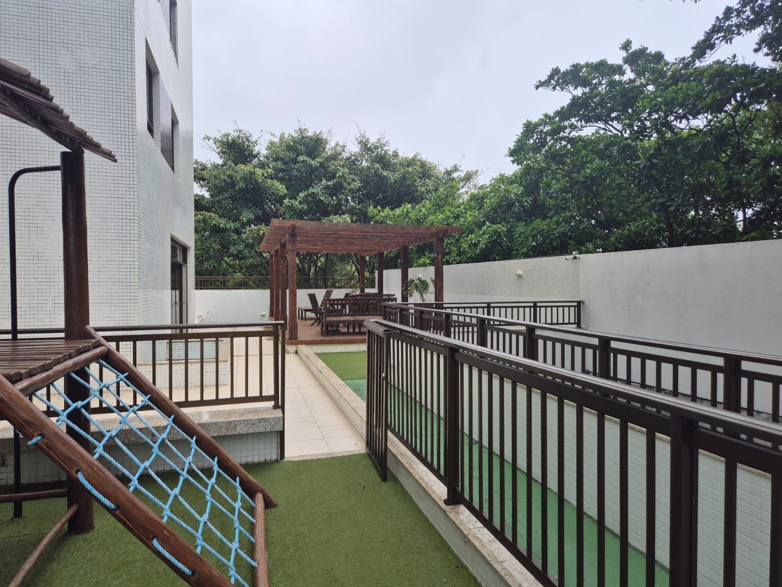 APARTAMENTO 2 QUARTOS SU&Iacute;TES VARANDA DEPEND&Ecirc;NCIA PISCINA ACADEMIA GARAGENS VENDA PATAMARES  Salvador - 