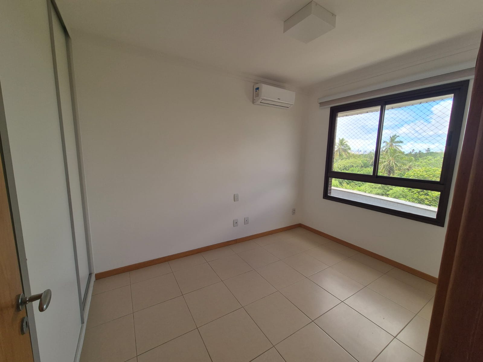 APARTAMENTO 2 QUARTOS SU&Iacute;TES VARANDA DEPEND&Ecirc;NCIA PISCINA ACADEMIA GARAGENS VENDA PATAMARES  Salvador - 