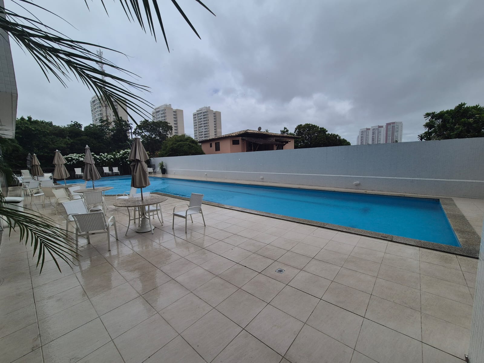 APARTAMENTO 2 QUARTOS SU&Iacute;TES VARANDA DEPEND&Ecirc;NCIA PISCINA ACADEMIA GARAGENS VENDA PATAMARES  Salvador - 