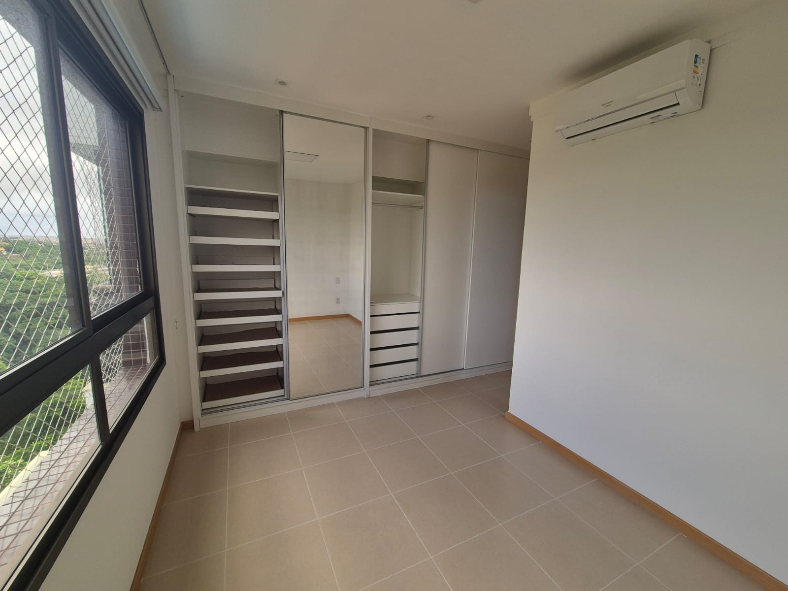 APARTAMENTO 2 QUARTOS SU&Iacute;TES VARANDA DEPEND&Ecirc;NCIA PISCINA ACADEMIA GARAGENS VENDA PATAMARES  Salvador - 