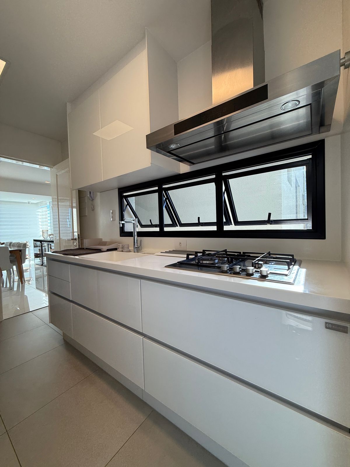 APARTAMENTO 3 QUARTOS 2 SU&Iacute;TES HOME VARANDA 2 GARAGENS PISCINA ACADEMIA &Agrave; VENDA NA GRA&Ccedil;A! Rua Humberto de Campos Salvador - 