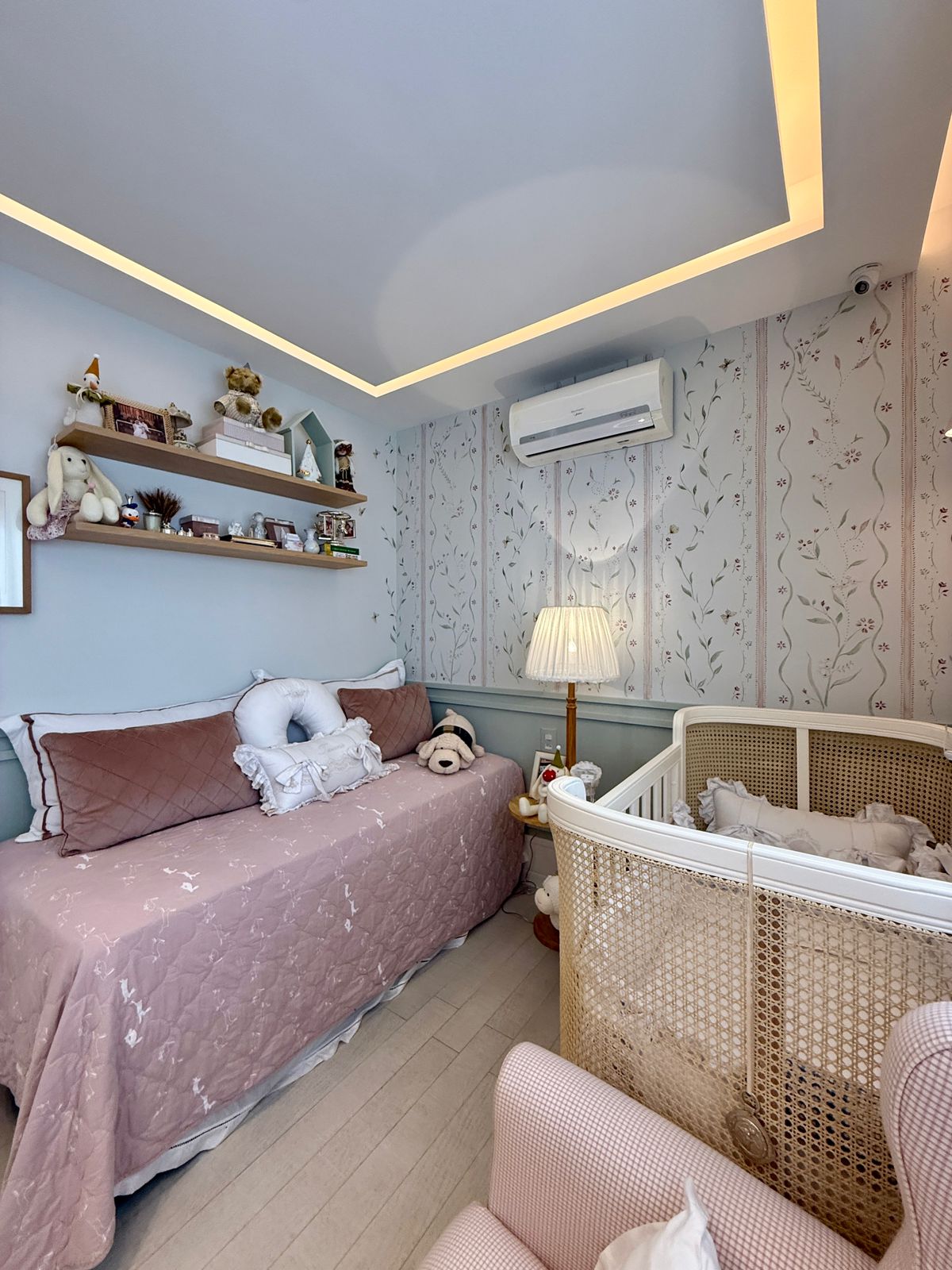 APARTAMENTO 3 QUARTOS 2 SU&Iacute;TES HOME VARANDA 2 GARAGENS PISCINA ACADEMIA &Agrave; VENDA NA GRA&Ccedil;A! Rua Humberto de Campos Salvador - 