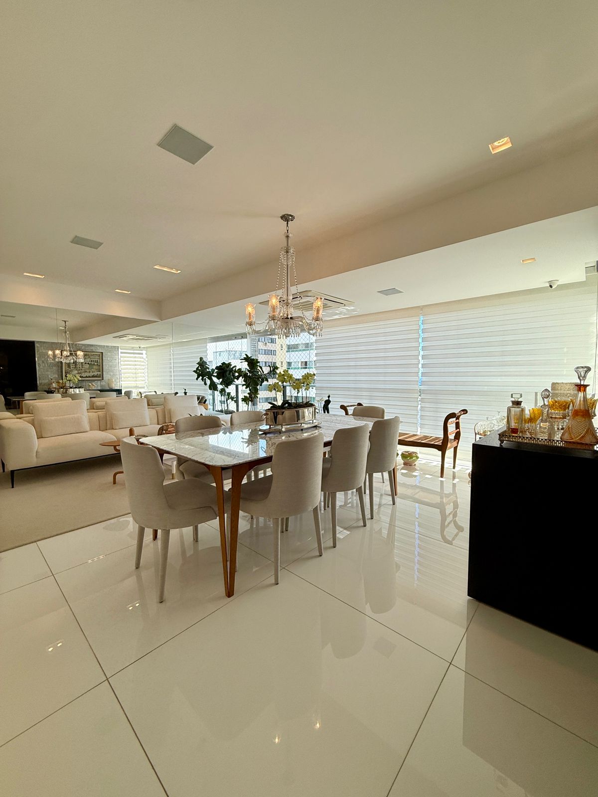 APARTAMENTO 3 QUARTOS 2 SU&Iacute;TES HOME VARANDA 2 GARAGENS PISCINA ACADEMIA &Agrave; VENDA NA GRA&Ccedil;A! Rua Humberto de Campos Salvador - 