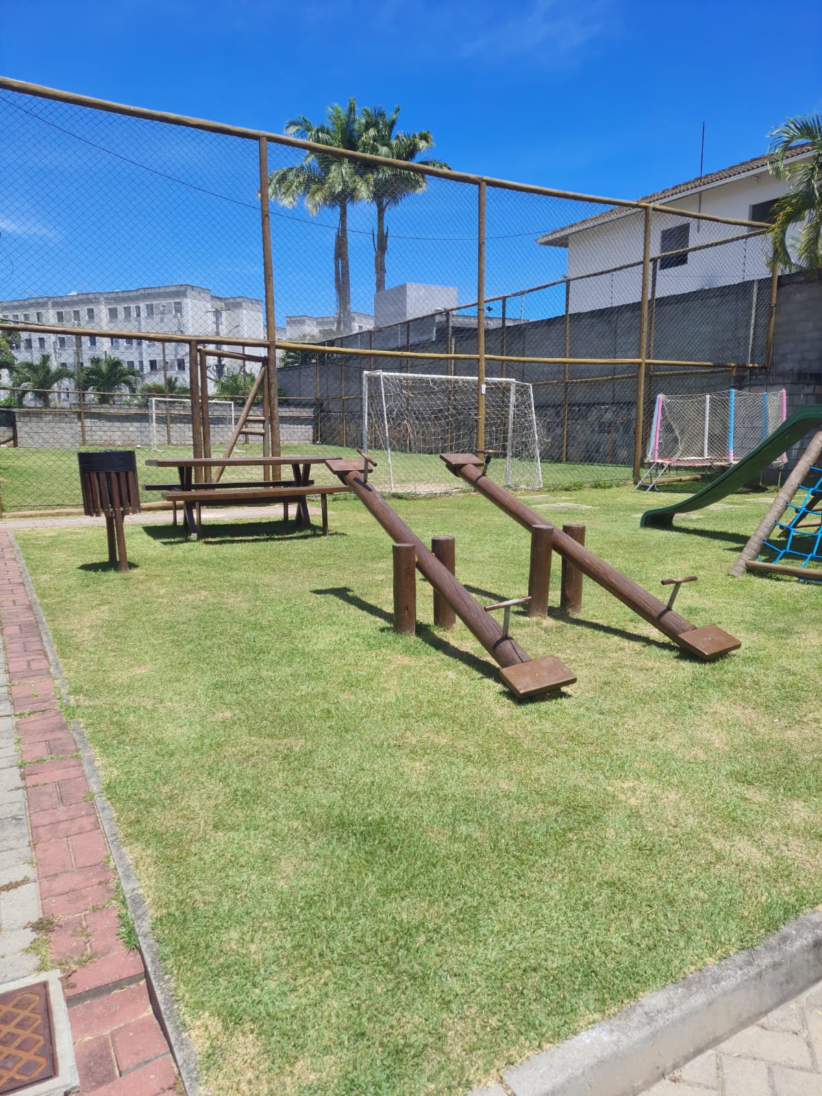 Casa 3/4 &agrave; Venda no Condom&iacute;nio Clube &Eacute;vora Sol &ndash; Abrantes Rua Sítio do Assis Camaçari - 