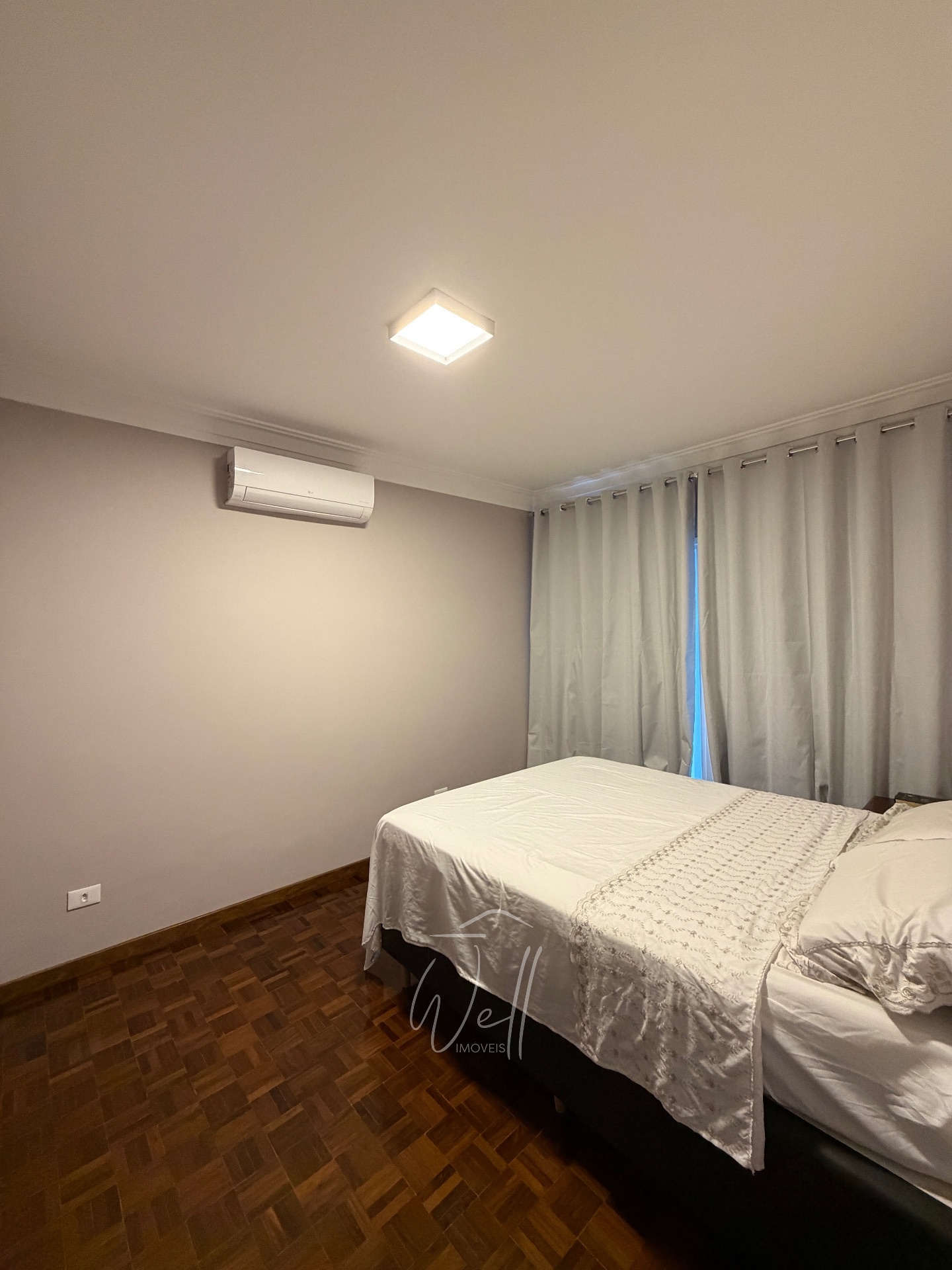 Sobrado de esquina no Parque dos P&aacute;ssaros em SBC 290m2 - 03 dormit&oacute;rios - 04 vagas  São Bernardo do Campo - 