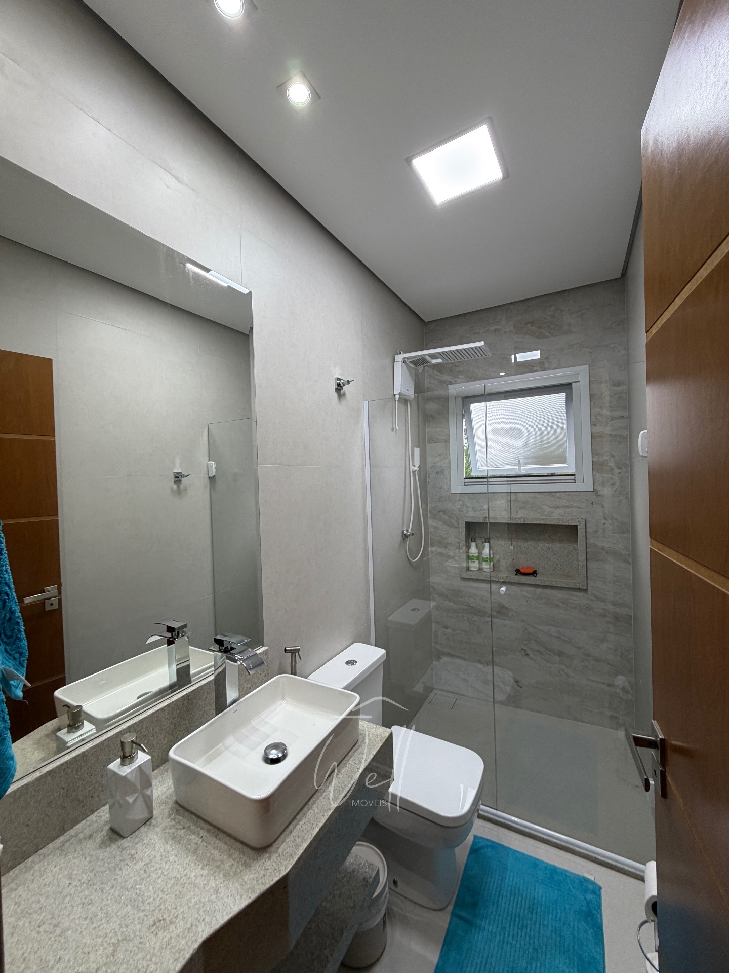 Sobrado de esquina no Parque dos P&aacute;ssaros em SBC 290m2 - 03 dormit&oacute;rios - 04 vagas  São Bernardo do Campo - 