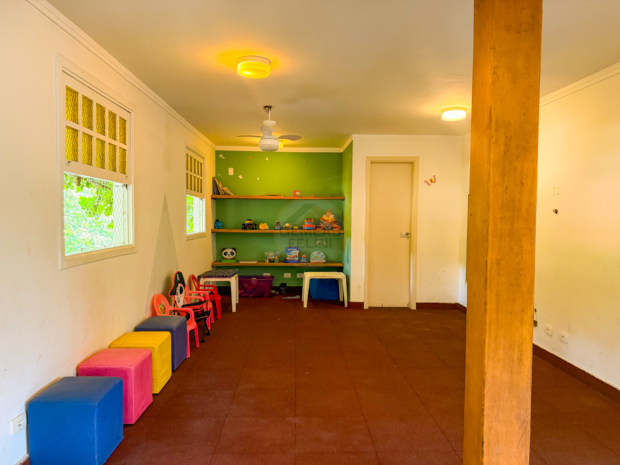 Exclusiva Casa P&eacute; na Areia em Maresias com Condom&iacute;nio Completo - &Agrave; VENDA  São Sebastião - 