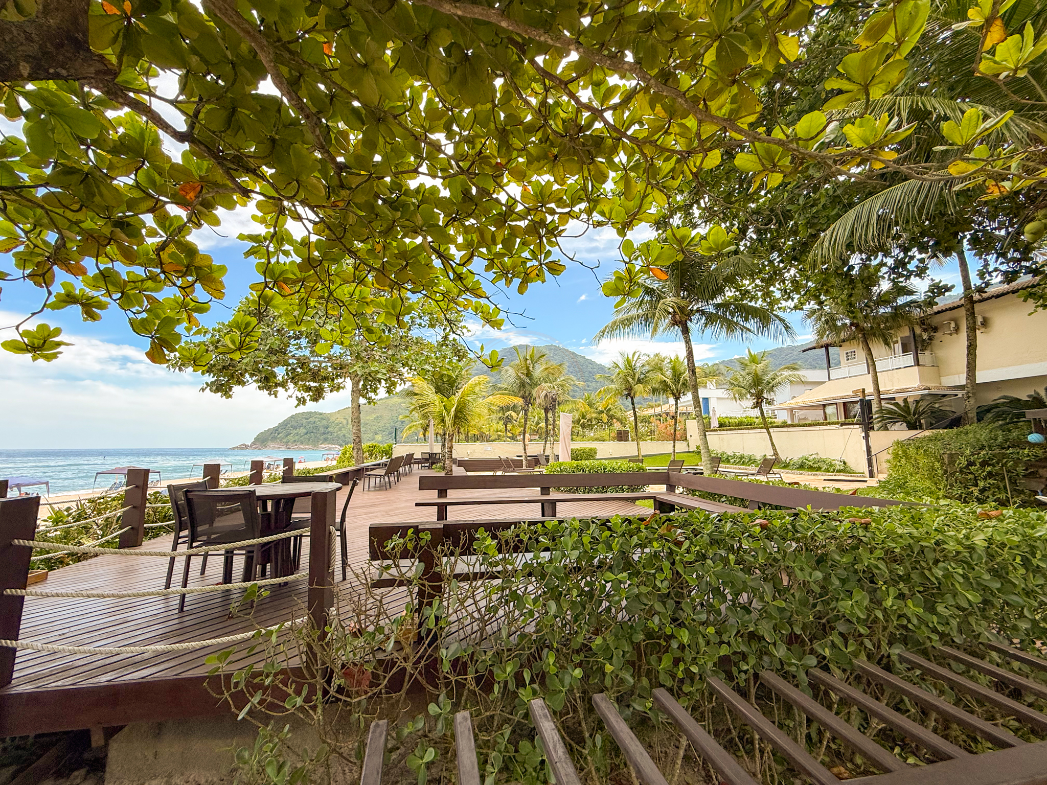 Exclusiva Casa P&eacute; na Areia em Maresias com Condom&iacute;nio Completo - &Agrave; VENDA  São Sebastião - 