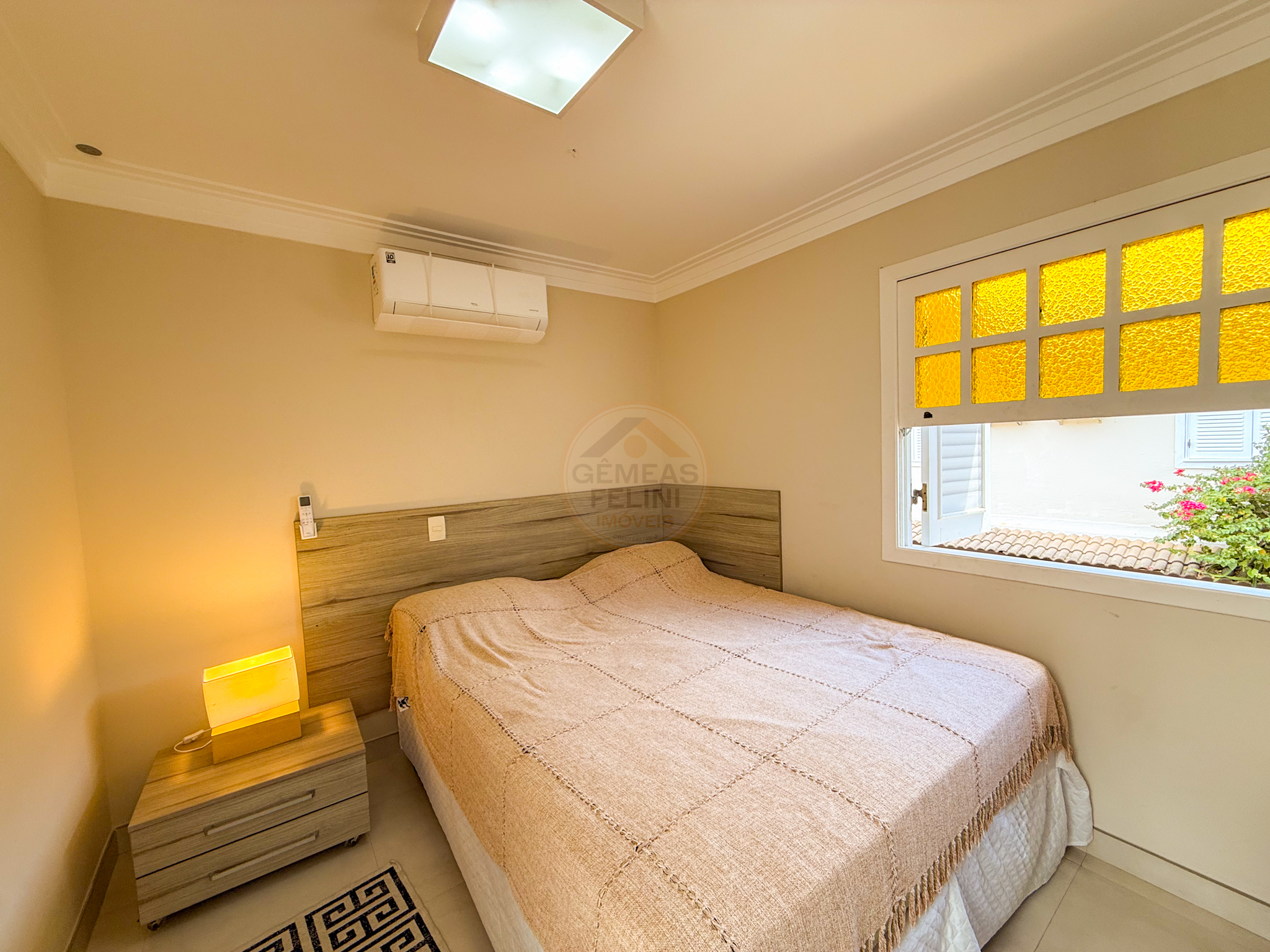 Exclusiva Casa P&eacute; na Areia em Maresias com Condom&iacute;nio Completo - &Agrave; VENDA  São Sebastião - 