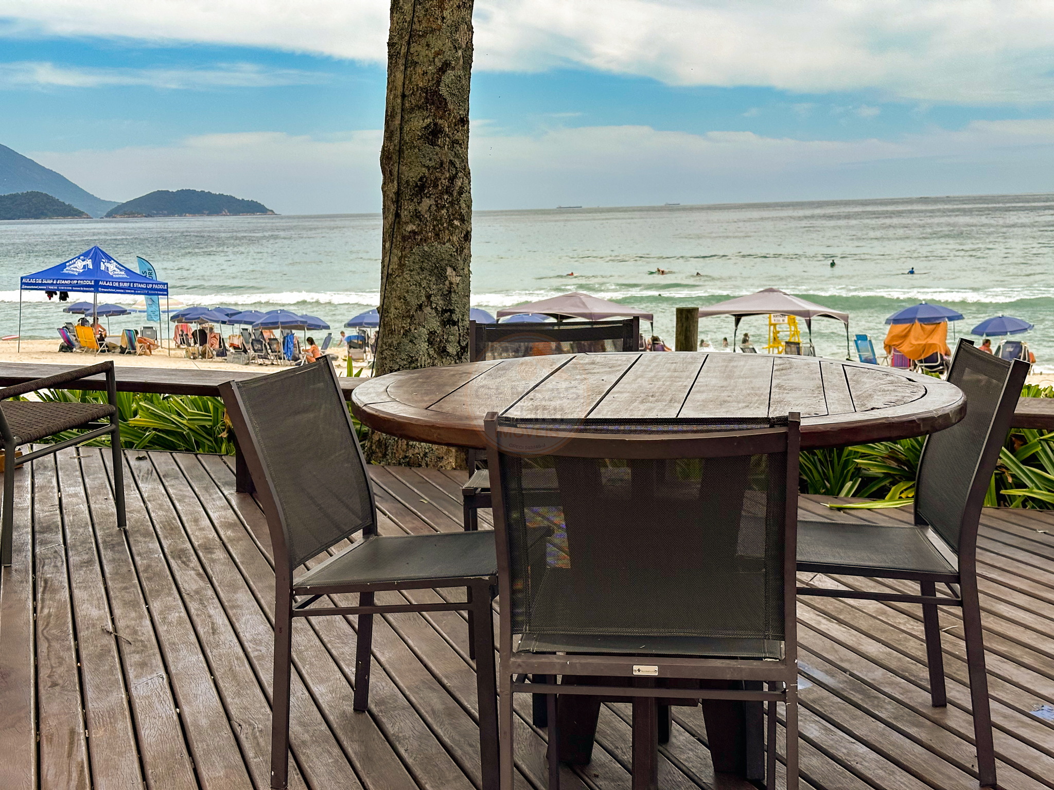 Exclusiva Casa P&eacute; na Areia em Maresias com Condom&iacute;nio Completo - &Agrave; VENDA  São Sebastião - 